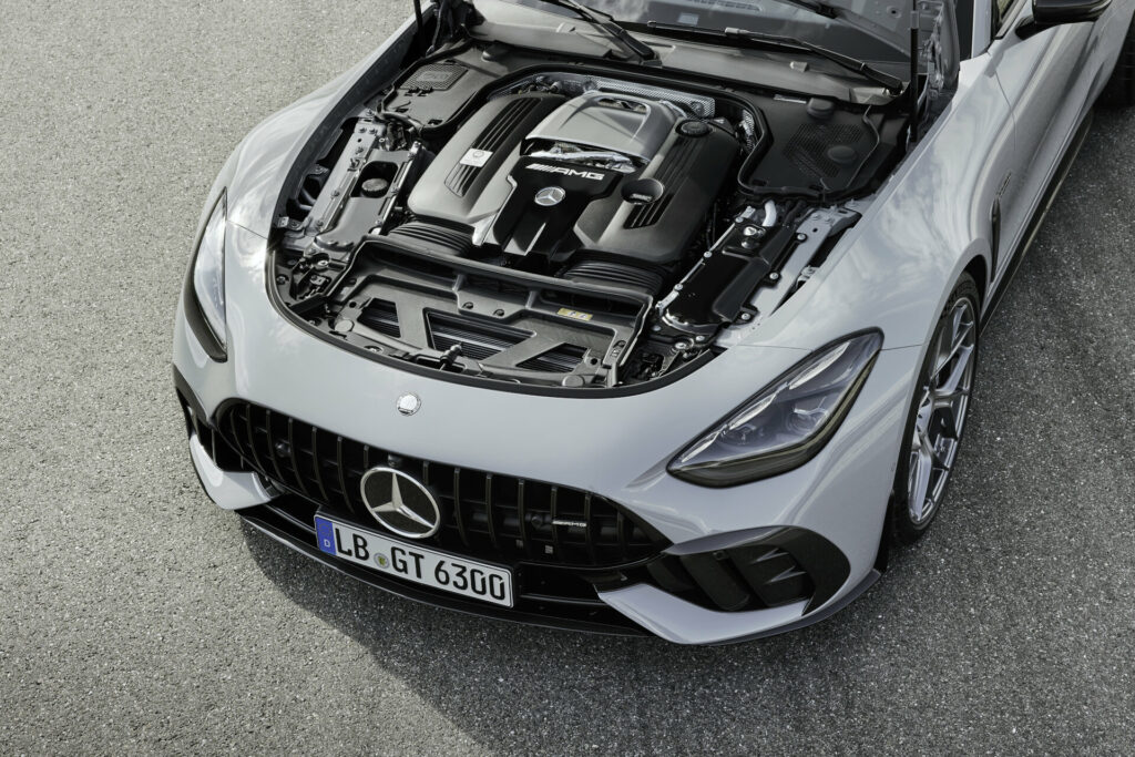 Η νέα Mercedes AMG C 63 θα διαθέτει εξακύλινδρο κινητήρα