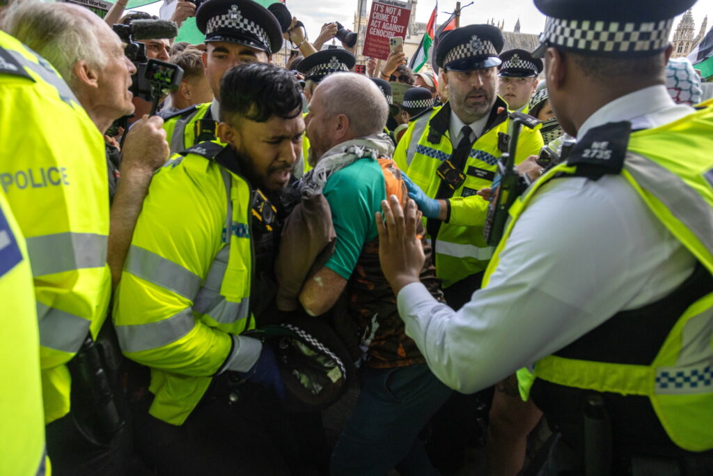 Palestine Action: Συνελήφθησαν πάνω από 400 διαδηλωτές στο Λονδίνο