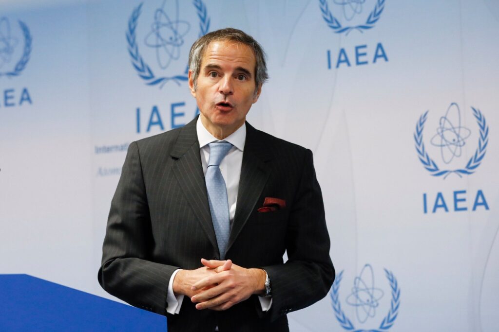 ΟΗΕ: Ο Ραφαέλ Γκρόσι θα είναι υποψήφιος για τη θέση του γενικού γραμματέα Γκουτέρες