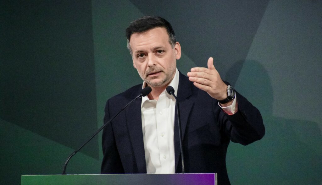 Η πανδημία δανείων από υπουργούς, το μήνυμα της γαλάζιας κοινοβουλευτικής ομάδας, το χαμένο άρθρο του Δούκα και ο φευγάτος ΓΑΠ 