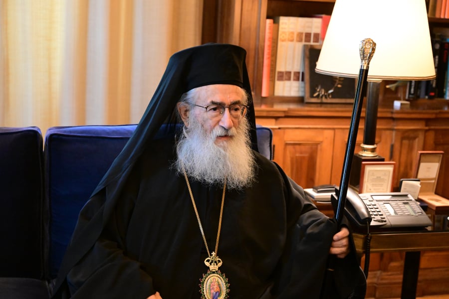 Μονή Σινά: Ο Αρχιεπίσκοπος Δαμιανός δρομολογεί τη διαδοχή του