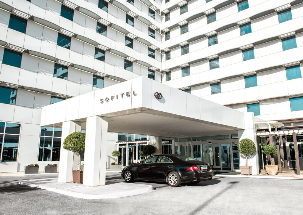 Sofitel Athens Airport: Το ”χρυσό” ξενοδοχείο του Ομίλου Μήτση στο Ελευθέριος Βενιζέλος