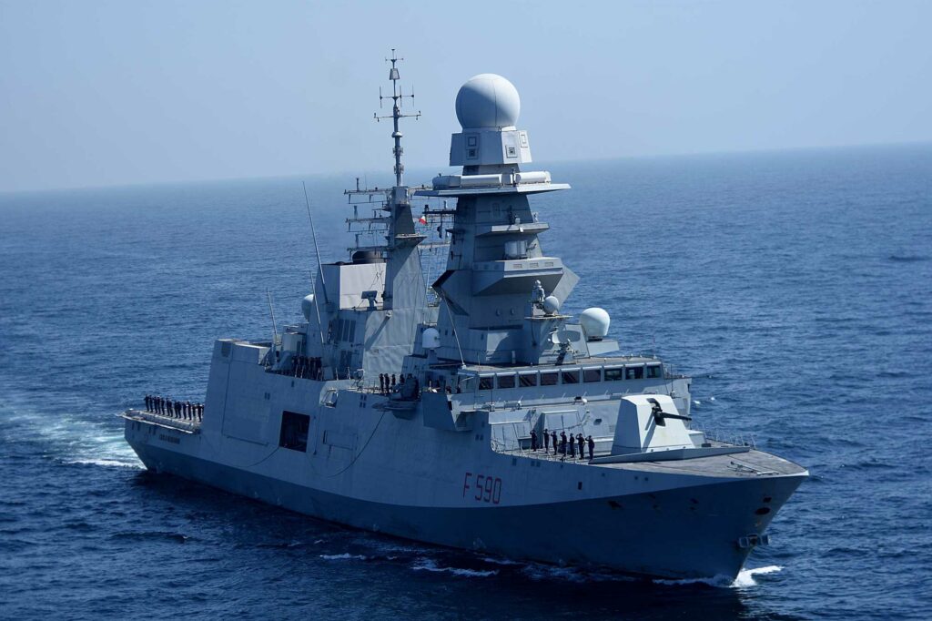 Οι υπογραφές που απομένουν για τις 2+2 ιταλικές φρεγάτες Bergamini, τα μέτρα ΔΕΘ που δεν έφεραν το αναμενόμενο boost και ο νέος Μητροπολίτης Αποκορώνου και Χανίων που έρχεται τον Οκτώβριο