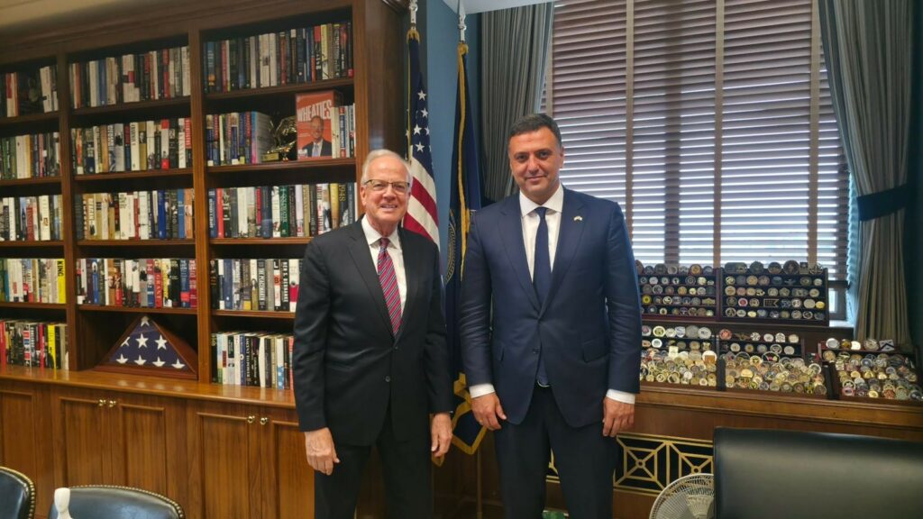 Κικίλιας: Η ελληνική ναυτιλία εξασφαλίζει τη σταθερή και ασφαλή διανομή του αμερικανικού LNG