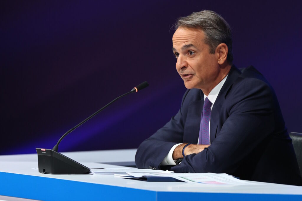 Τα πολιτικά μηνύματα Μητσοτάκη για εκλογές, αντιπολίτευση και εσωκομματικό μέτωπο