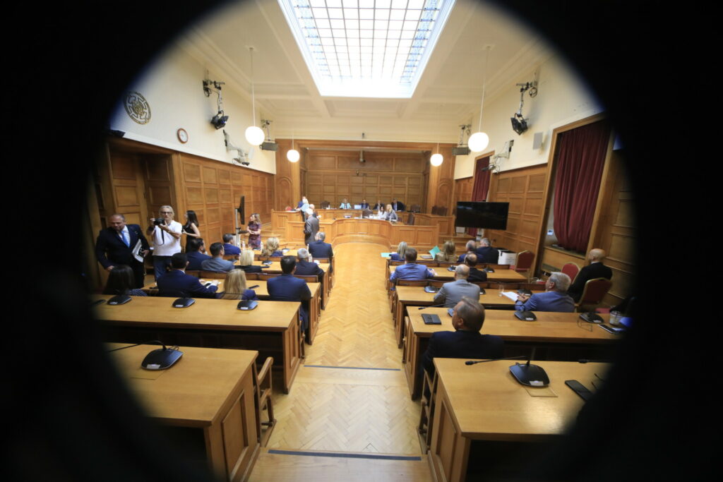 ΟΠΕΚΕΠΕ: Αυλαία για την Εξεταστική Επιτροπή
