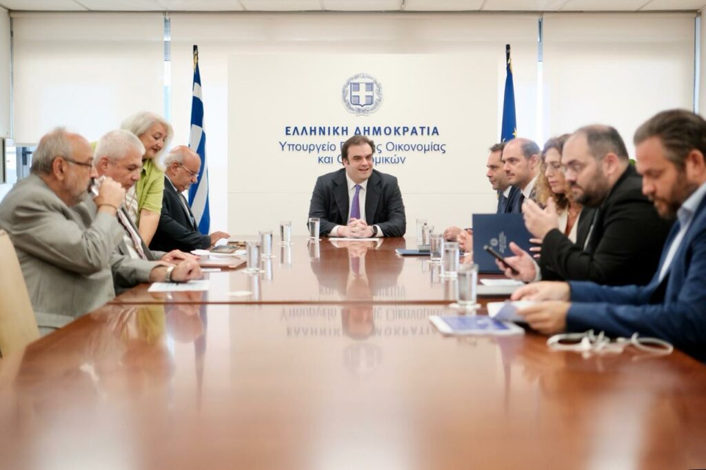 Συνομοσπονδία Πολυτέκνων: Να μπουν τα θεμέλια για να διαβιώνουμε σωστά