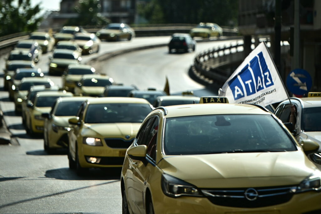Απεργία ταξί 9 και 10 Σεπτεμβρίου: Σηκώνουν χειρόφρενο οι οδηγοί, τα αιτήματα