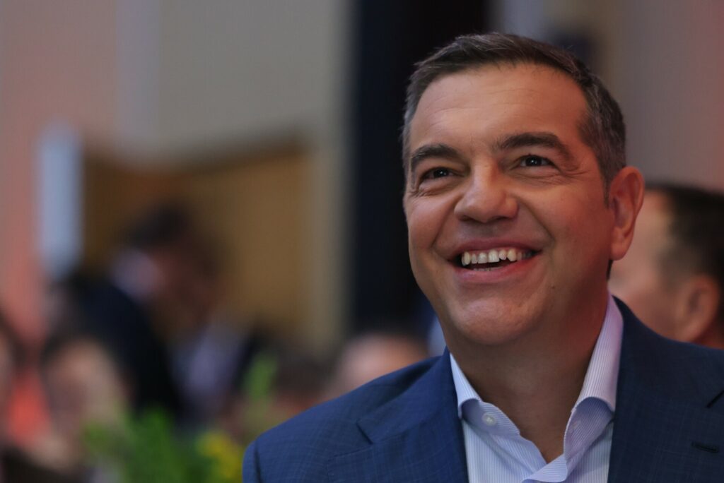 Ο όρος που θέτει ο Τσίπρας για να κάνει νέο κόμμα, οι ελληνικές επιχειρήσεις που κάνουν “ουρά” στην ανοικοδόμηση της Ουκρανίας και γιατί η Τουρκία φοβάται επίθεση από το Ισραήλ