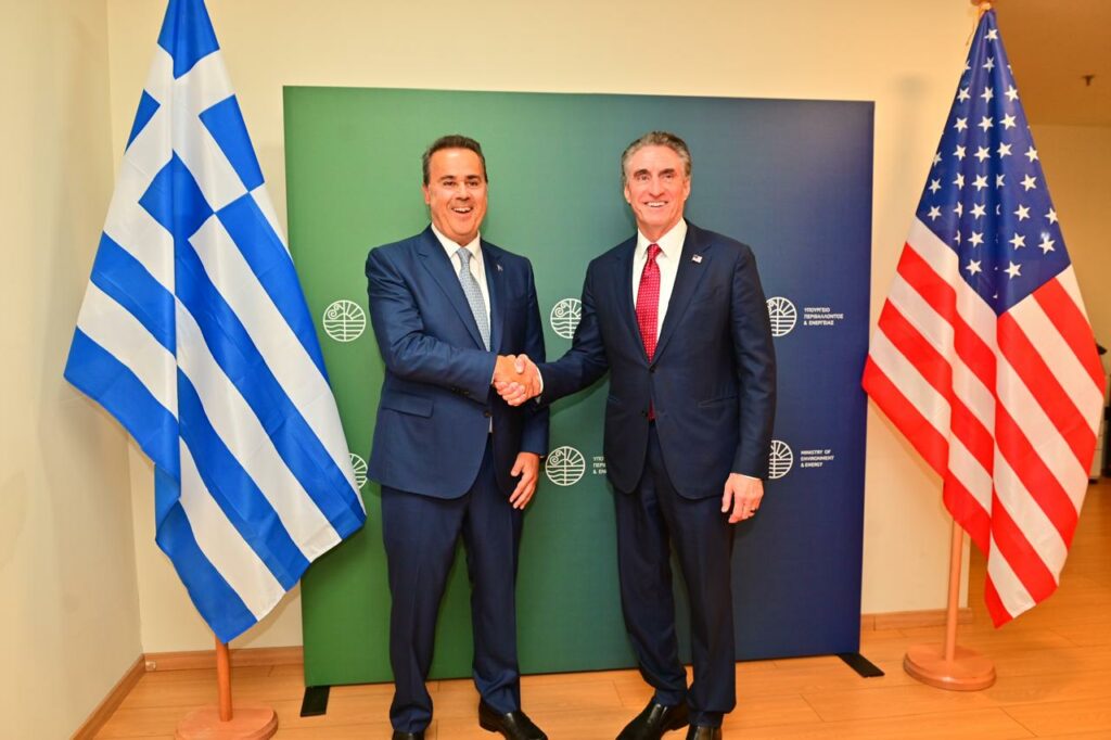 Ο ρόλος της Ελλάδας στο σχέδιο να πλημμυρίσει η Ευρώπη με αμερικανικό LNG
