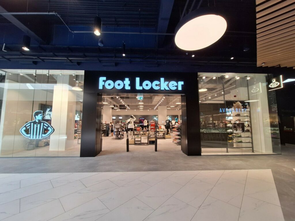 Όμιλος Fourlis: Eπεκτείνει το δίκτυο της Foot Locker στην Ελλάδα και τη Ρουμανία