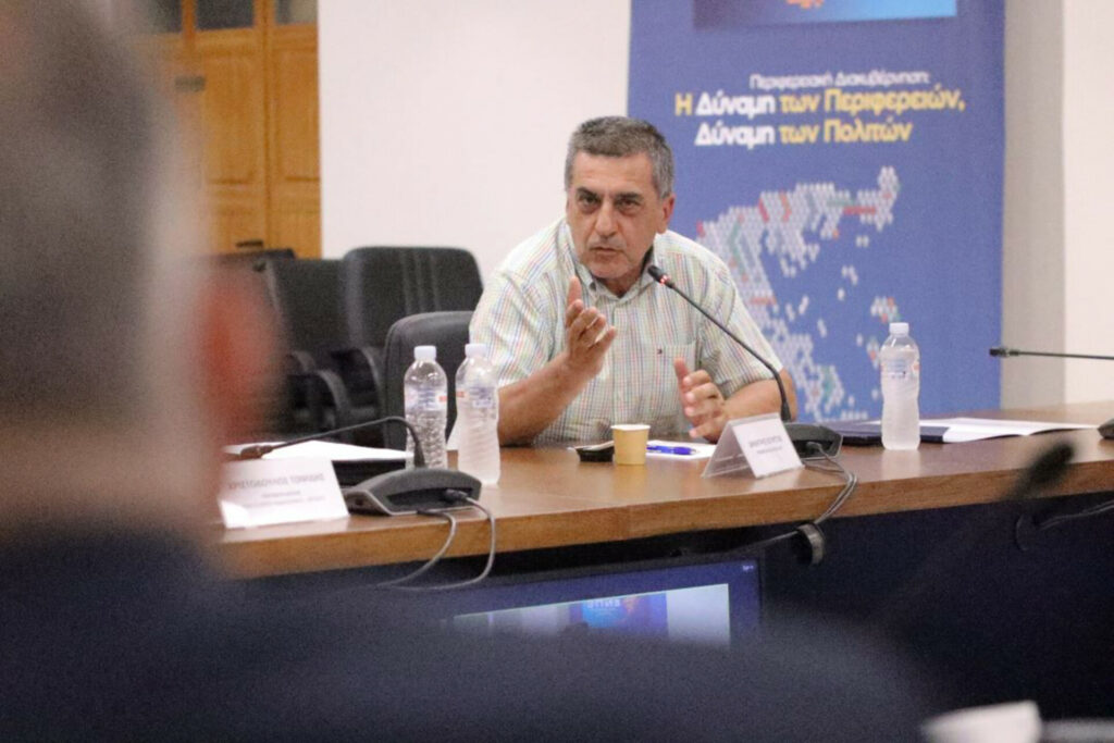 Κουρέτας: Η Περιφέρεια δεν νομοθετεί ούτε προμηθεύεται εμβόλια