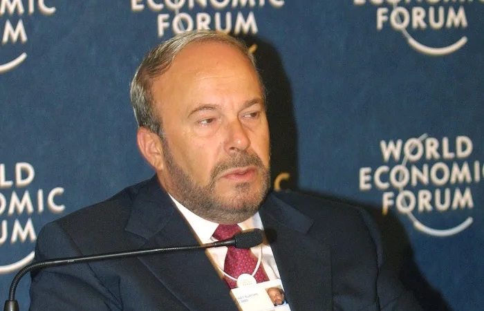 Πέθανε ο πρώην πρωθυπουργός της Αλβανίας Φάτος Νάνο