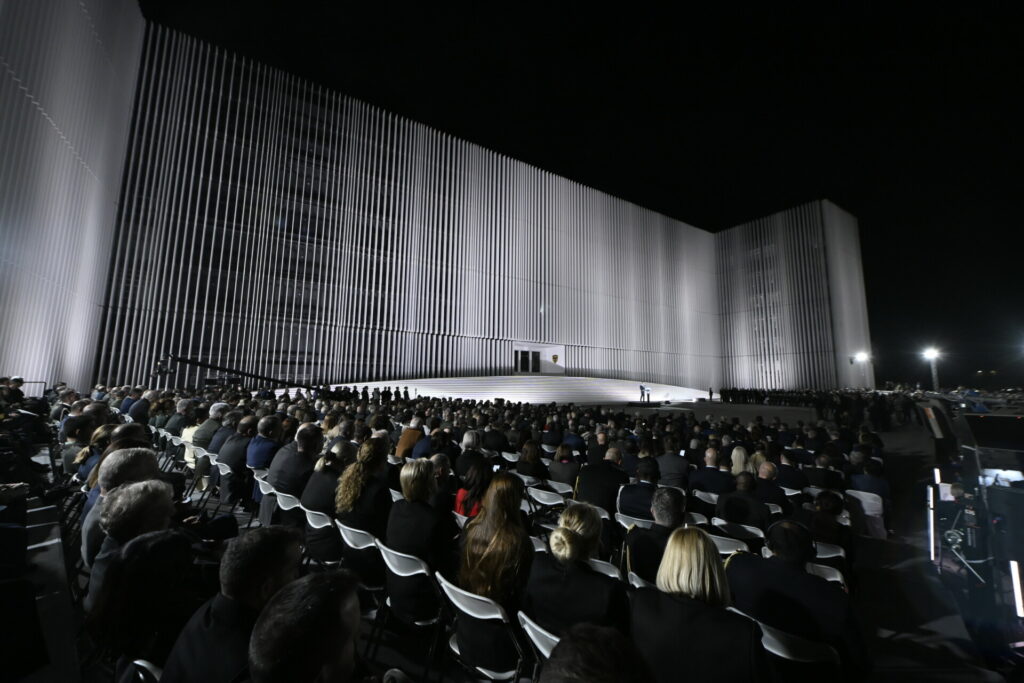 Οι 112 γαλάζιοι βουλευτές στο Πεντάγωνο, το προστατευμένο περιβάλλον του Καραμανλή του Β’, ο εκνευρισμός του Κυρανάκη και οι Θεσσαλοί της νέας δικογραφίας για τον ΟΠΕΚΕΠΕ