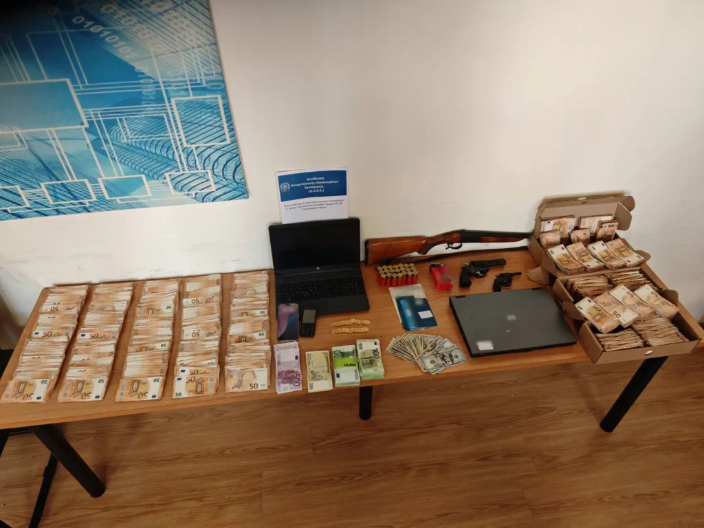 Απάτες ΦΠΑ: Πώς δρούσε η οργάνωση με τα εικονικά τιμολόγια
