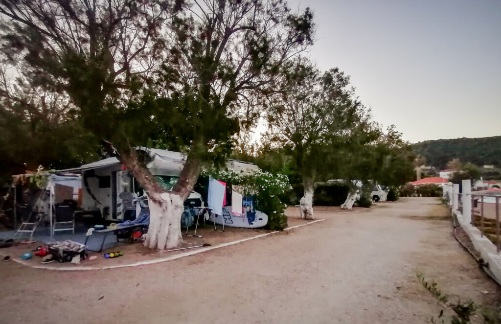 Άφαντος ο δράστης για τη διπλή δολοφονία σε κάμπινγκ στη Φοινικούντα