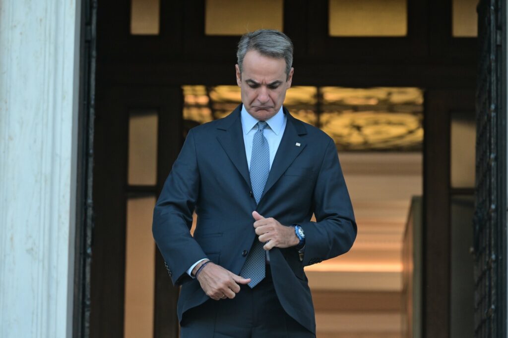 Τα νεύρα Μητσοτάκη για το καλώδιο, ο λιγνίτης και τα πολλά χαμένα λεφτά, η συνάντηση Βορίδη με Μυλωνάκη και το έργο “αστέρι” του Ταμείου Ανάκαμψης