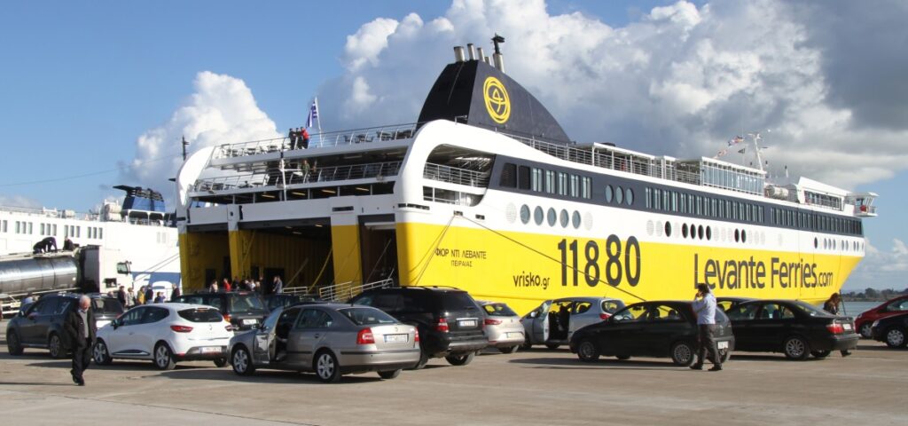 Levante Ferries: Βλάβη στο πλοίο “Κεφαλονιά”, περίπου 300 οι επιβάτες