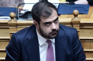 Μαρινάκης σε Καρυστιανού για αμβλώσεις: Φοβερό ότι αυτό ακούγεται από γιατρό