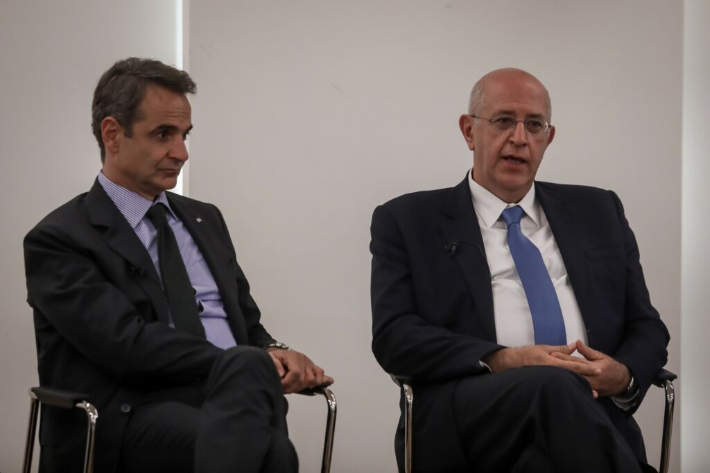 Η “μπάλα” στον Μητσοτάκη για τα μέτρα μείωσης του ενεργειακού κόστους στη βιομηχανία