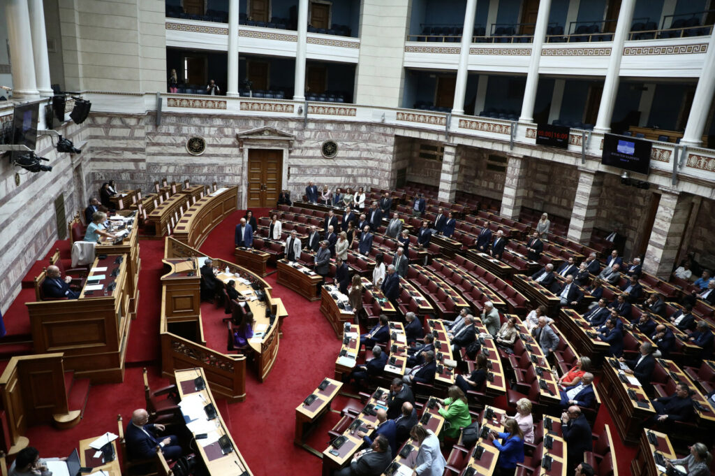 Βουλή: Ψηφίστηκε κατά τη β’ ανάγνωση το ν/σ του υπουργείου Εργασίας, την Τρίτη στην Ολομέλεια