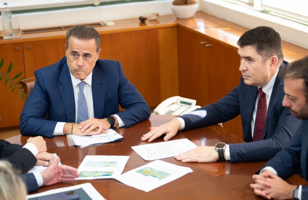 ΥΠΕΝ: Υπεγράφη η σύμβαση για αντιδιαβρωτικά έργα στην Αχαΐα