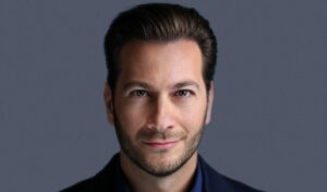 Υ/ΚΝΟΤ Invest: Μετοχικές ανακατατάξεις με έμμεσο έλεγχο 26,75% από τους Ρήγα και Παναγιώτη Τζώρτζη