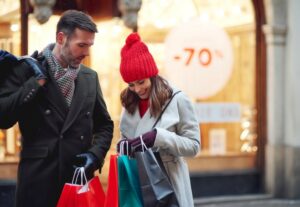 Χειμερινές εκπτώσεις: Πότε ξεκινούν και τι πρέπει να προσέξετε