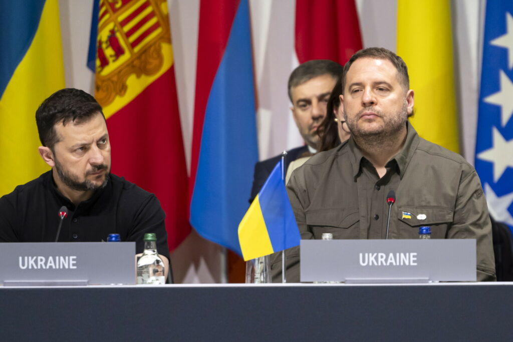 Politico: Γιατί η απομάκρυνση Γερμάκ αποτελεί πολιτικό σεισμό για την Ουκρανία