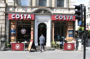 Costa Coffee: Κρίσιμες διαπραγματεύσεις με την TDR, αγκάθι η αποτίμηση