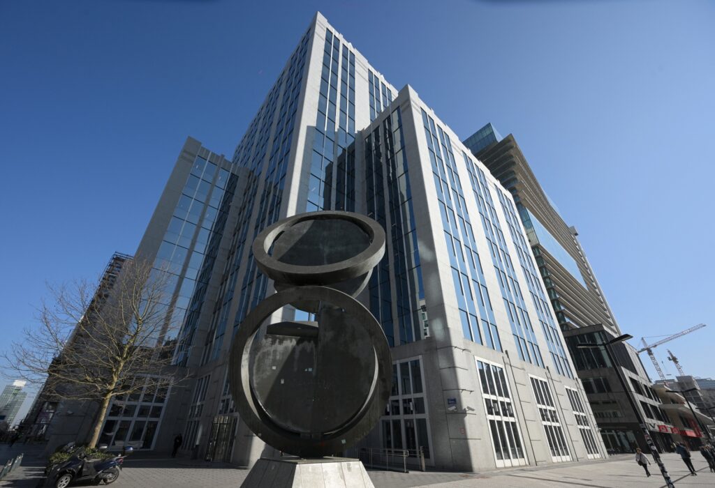 Η Euroclear έτοιμη να μηνύσει την ΕΕ σε περίπτωση κατάσχεσης ρωσικών κεφαλαίων