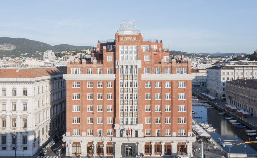 Η Generali μεταξύ Μελόνι και “επαναστατών” εντός του οίκου της