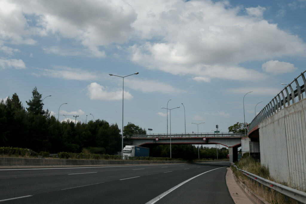 Κυκλοφοριακές ρυθμίσεις στον ΑΘΕ στο ύψος της Βαρυμπόμπης