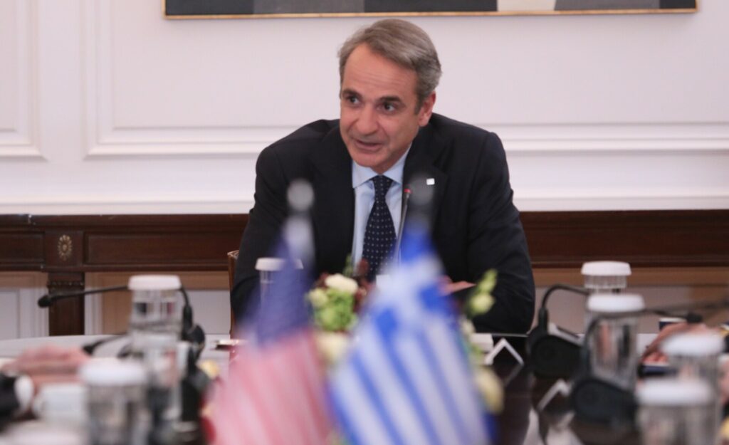 Τα “δώρα” από τις ΗΠΑ για τον Μητσοτάκη, η προετοιμασία συνάντησης με τον Τραμπ, οι μεγάλες συμφωνίες στο Ζάππειο και τα σενάρια για deal Αλαφούζου με Μυστακίδη