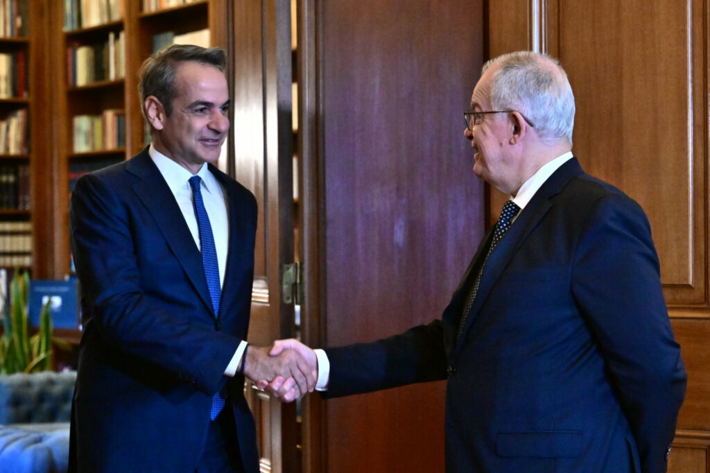 Μητσοτάκης σε Τασούλα: Η Ελλάδα πρωταγωνιστεί στα ενεργειακά