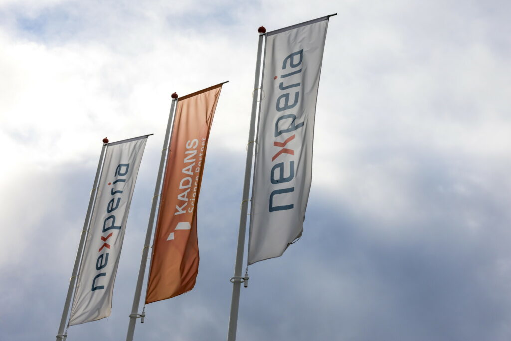 Κίνα: Η ολλανδική κυβέρνηση να λύσει την κρίση με τη Nexperia