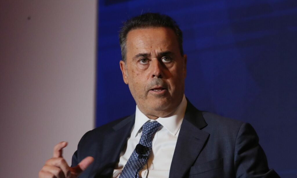 Τα απλά μαθηματικά του Παπασταύρου, η μόνιμη άρνηση των Ανδρουλάκη και Φάμελλου, η κατάσταση πολιορκίας του Τσίπρα και το νέο “κούρεμα” Αλαφούζου σε Ζούλα