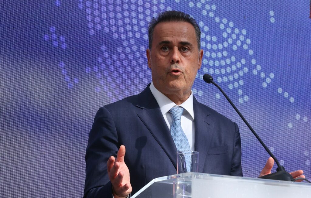 Παπασταύρου: Κατατέθηκε στο Ελεγκτικό Συνέδριο η σύμβαση της Chevron-Helleniq Energy