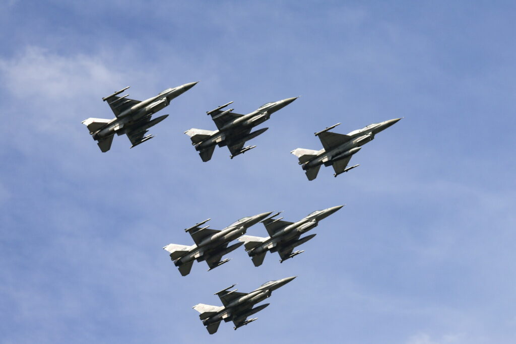 Η Πολωνία απογειώνει μαχητικά μετά από νέα ρωσικά πλήγματα στην Ουκρανία