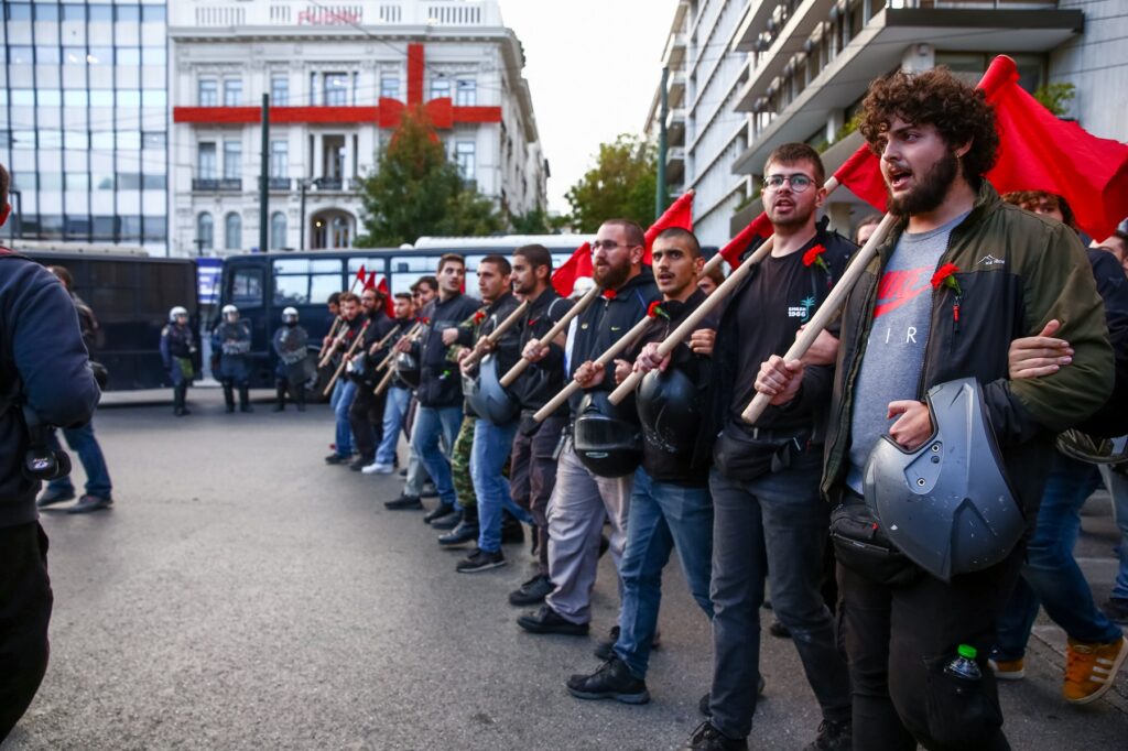 Πολυτεχνείο: 11 συλλήψεις και 43 προσαγωγές κατά την εξέλιξη της πορείας