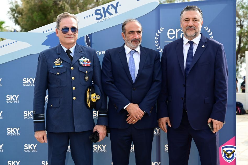 Η SKY express για μία ακόμη χρονιά τιμά την Πολεμική Αεροπορία