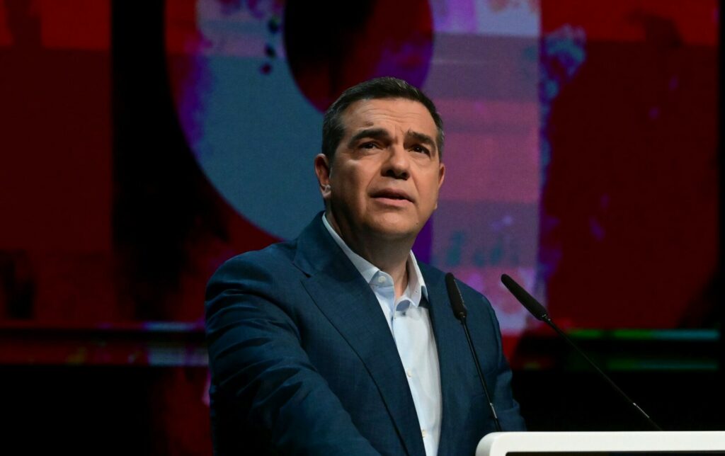 Το “λαχείο” του Μητσοτάκη, η “διεστραμμένη προπαγάνδα” του Τσίπρα, η πρώτη ηχηρή διάψευση και η περίεργη γνώση για τους “κοριούς”