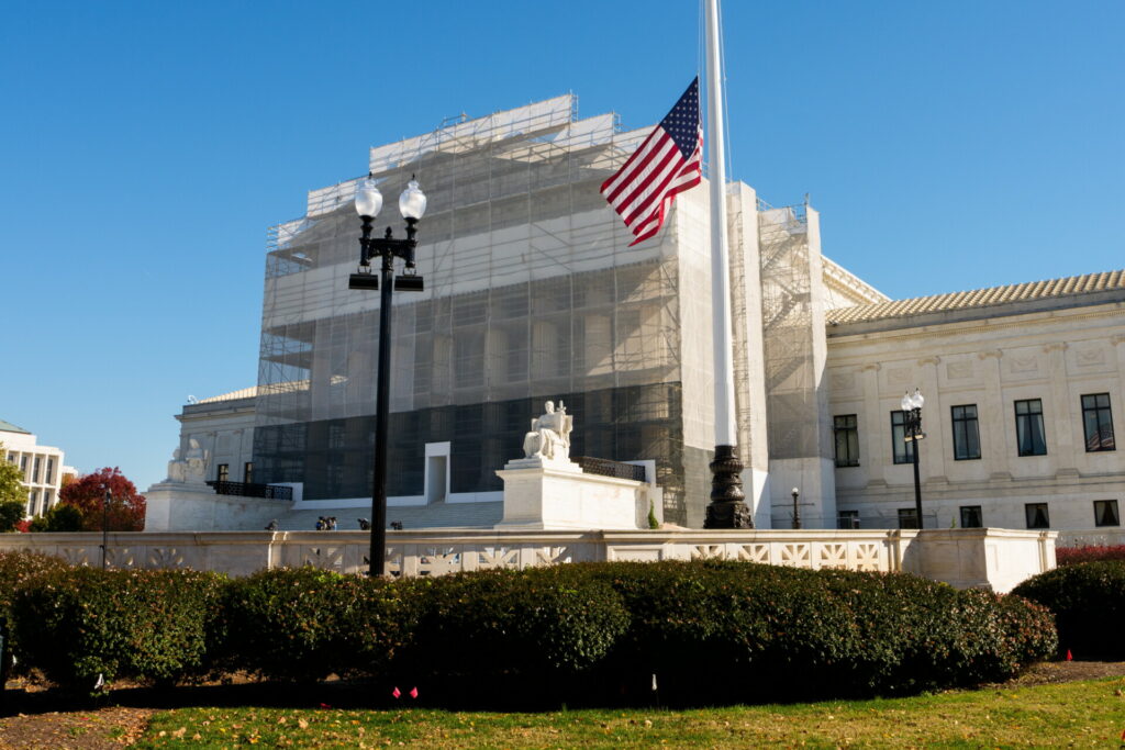 ΗΠΑ: Το Ανώτατο Δικαστήριο πάγωσε πληρωμές επιδόματος τροφίμων