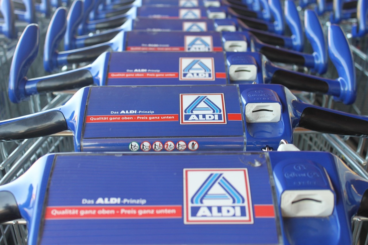 Καρότσια Aldi © Pixabay