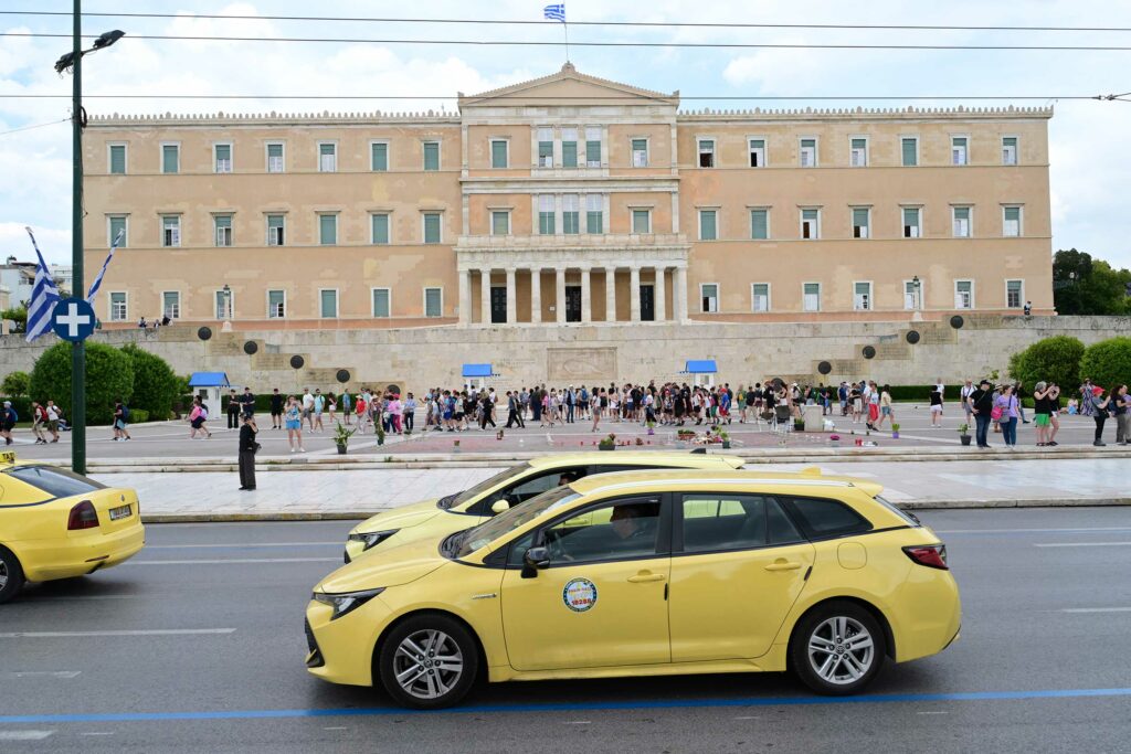 Ταξί: Νέα απεργία την Τρίτη και την Τετάρτη
