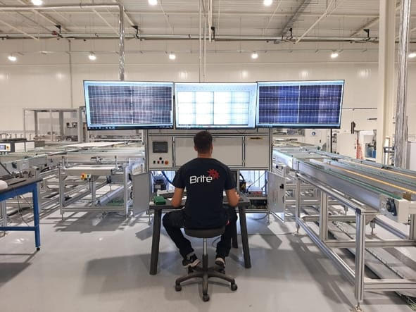 Επένδυση 15 εκατ. της Brite Solar στο καινοτόμο «δυναμικό γυαλί»