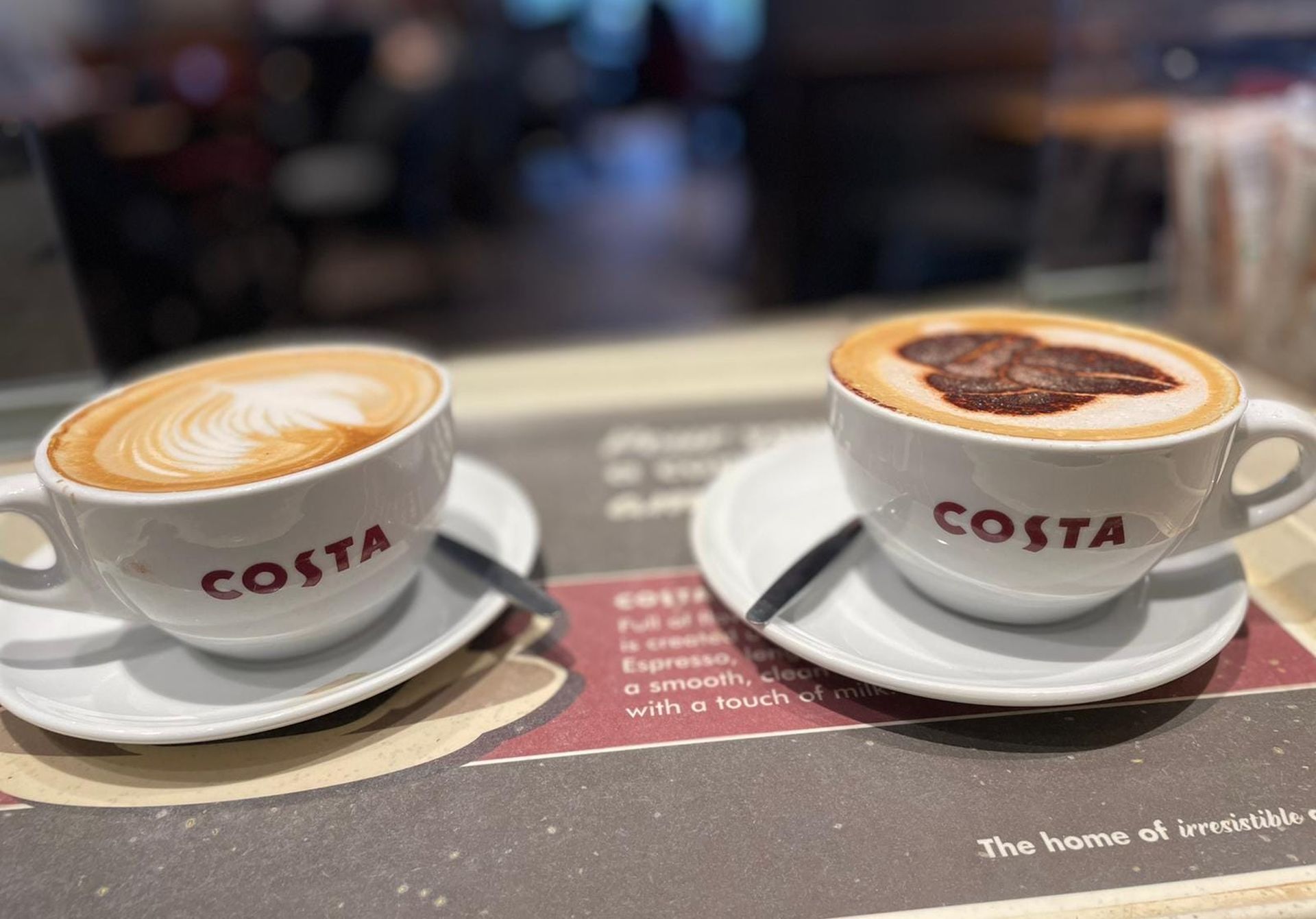 Costa Coffee © facebook.com/CostaCoffeeUK/