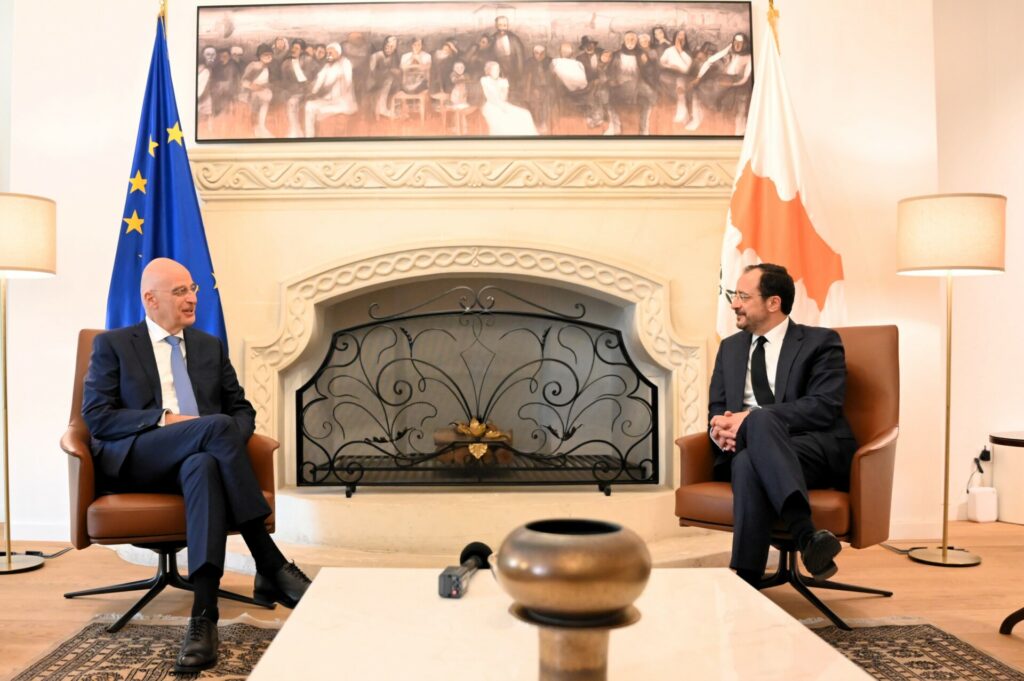 Δένδιας από Κύπρο: Απαγορευτική η συμμετοχή της Τουρκίας στο SAFE