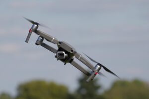 Ρομπότ, σμήνη drones και AI: Ξεκινά η εποχή του αλγοριθμικού πολέμου