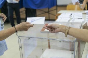 Σταθερότητα και συνεργασίες στον βωμό της πολυδιάσπασης